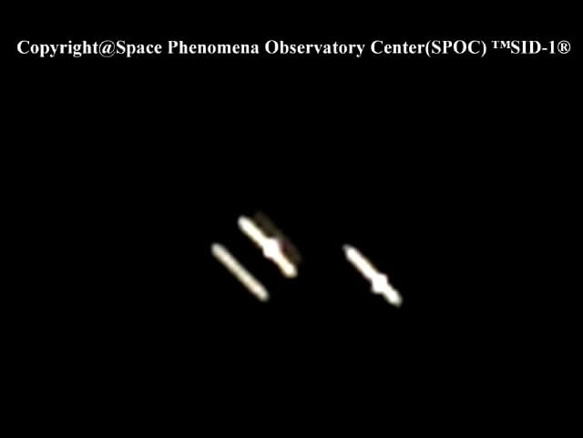 Image 10:EXCLUSIVE: Triangle UFO Formation Appears Over Tokyo—Expert Analysis of Footage Strikingly Similar to Pentagon-Confirmed UAP